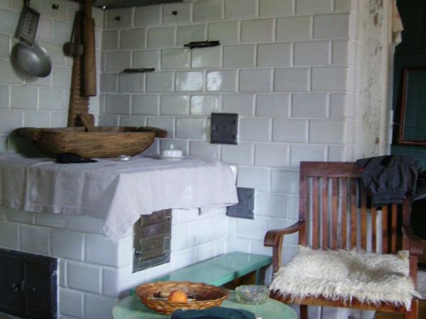 Ten sam "komin" w innym ujęciu-chata w Turnej