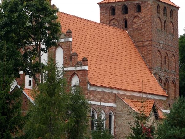 Kościół p.w. Wniebowstąpienia Pańskiego - już po remoncie dachu