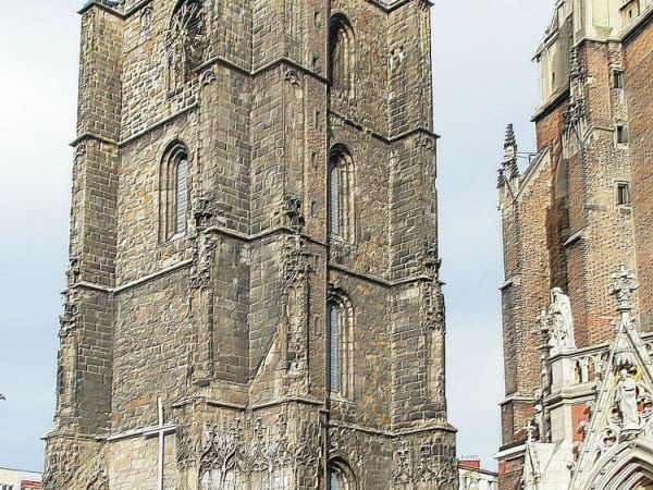 Dzwonnica "Katedry" św.św. Jakuba i Agnieszki - Skarbiec św. Jakuba jedyne takie muzeum w Polsce.