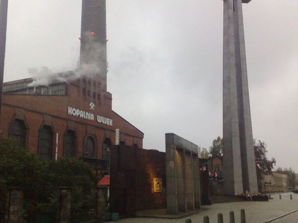 Pomnik Dziewięciu z Wujka