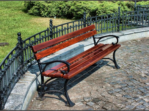 Ławka na Starym Rynku.