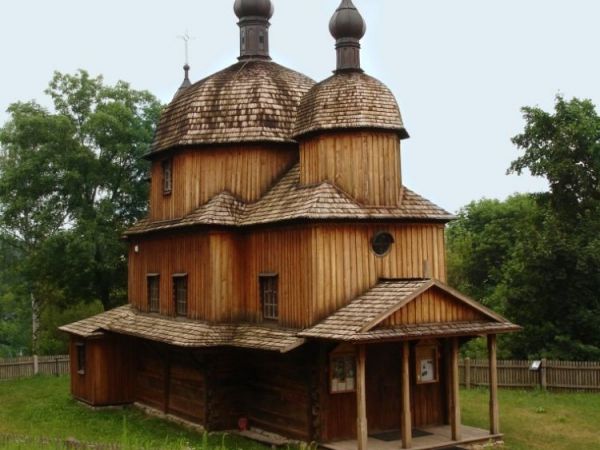 Skansen Wsi Ziemi Lubelskiej.
http://www.skansen.lublin.pl/