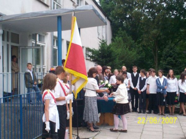 Szkoła Podstawowa im. Włodzimierza Korsaka w Jeninie.