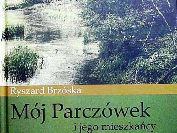 książka o Parczówku z kolorową wkładką zdjęć