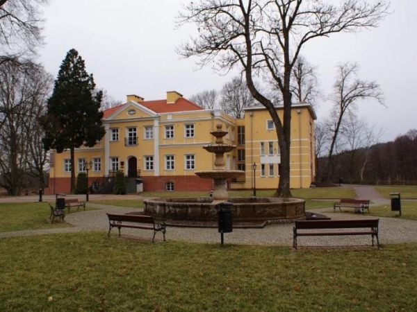 Kalisz Pomorski, luty 2014. Pałac.