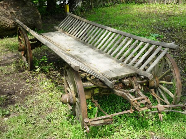 Stara , zabytkowa zagroda chłopska z XIX wieku , we wsi Guciów na Lubelszczyźnie. Obecnie muzeum wsi.