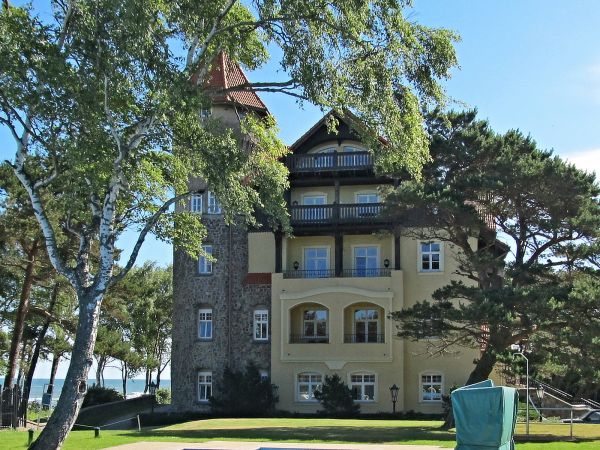 Były Zamek z początku XX w., obecnie Hotel Neptun