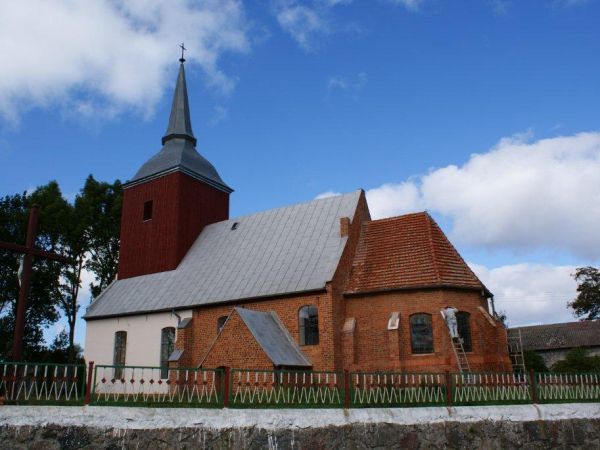 Kościół.  Roby - wrzesień 2010