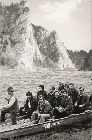 spływ Dunajcem - atrakcja Pienińskiego Parku Narodowego, tu z platformy "dyżurnego" fotografa - wrzesień 1984r.