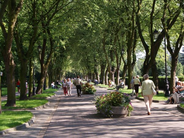 Na deptaku w Ciechocinku - w dzień