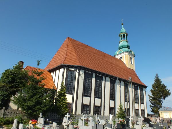 Szachulcowy kościół  p.w Narodzenia NMP  ?od strony południowej/