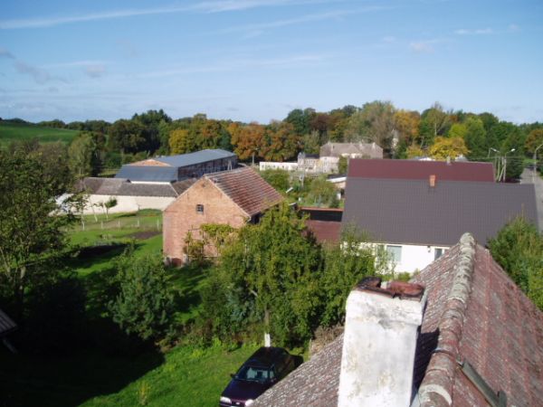 Przytoń (niem. Pritten) – wieś sołecka w Polsce położona w województwie zachodniopomorskim, w powiecie drawskim, w gminie Ostrowice. W latach 1975-1998 miejscow