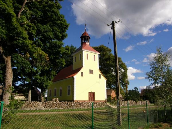 Kościół zabytkowy Kiełpino