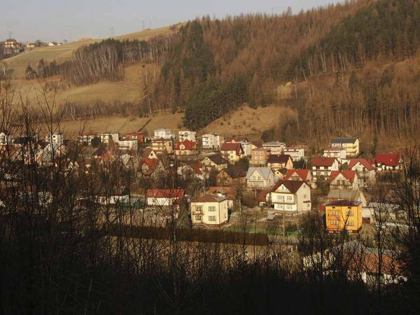 Rytro w promieniach porannego słońca
