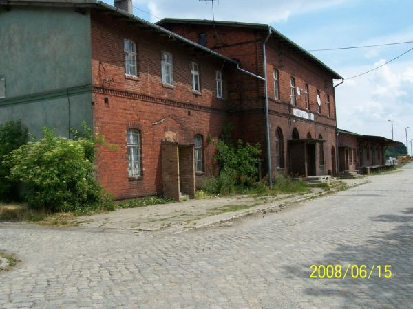 Nieczynny dworzec kolejowy w Kożuchowie