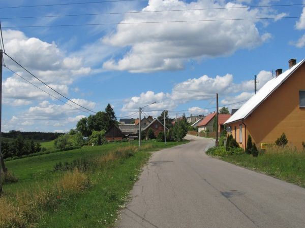 Lubiki, ulica Wiejska