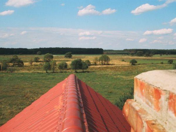 Okiem bociana, mieszkańca wsi.
Za horyzontem poligon bemowski.