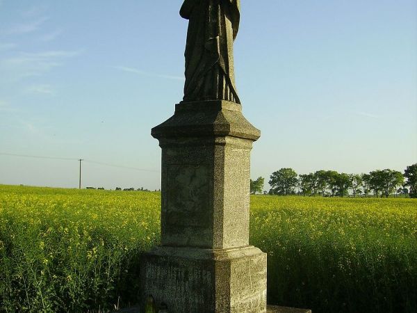 Pomnik ku czci szczęśliwego powrotu z I wojny światowej.