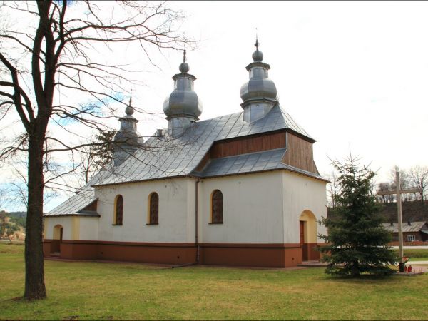 Murowana cerkiew greckokatolicka pod wezwaniem św. Teodosija Peczerskiego w Malawie. Cerkiew zbudowana w 1897 na miejscu wcześniejszej drewnianej świątyni . Obe