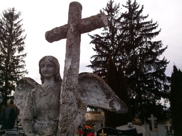 Cmentarz parafialny, Chobrzany