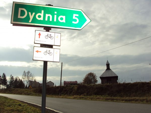 samo to, że jesteśmy na terenach Gminy Dydnia - już wiele tłumaczy ! - a tu jeszcze dodatkowe objaśniania / wprost zaproszenia do zwiedzania tych urokliwych oko