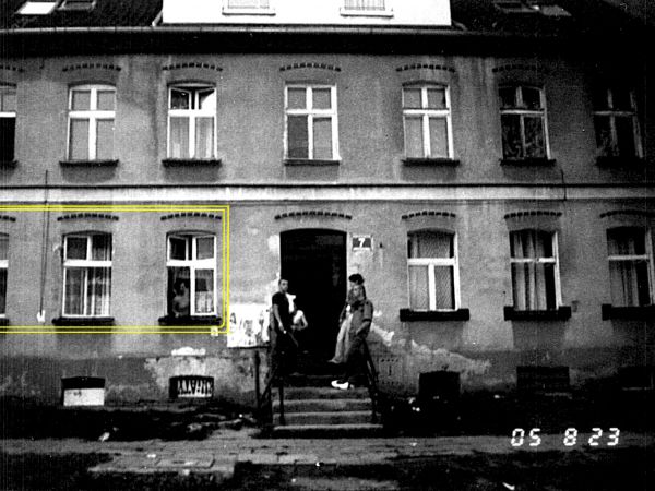 Brzozowa 7    Stara ulica, dawne wspomnienia. Tu mieszkałem 60 lat temu (na dole po lewej). Pozdrowienia dla Pani, która zabraniała wykonać zdjęcia tego domu i