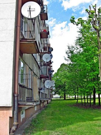 Ulica Młodzieżowa - anteny, anteny, anteny