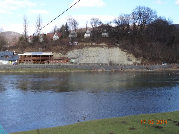 za rzeką San - Ośrodek Biała Góra.