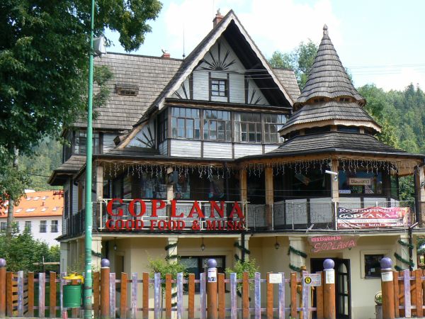 SZCZYRK skrzyzowanie ul. Bieszczacka z Mysliwska