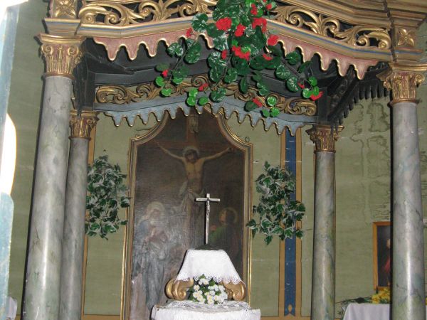 w cerkiewnym prezbiterium.