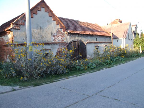 Stare budynki gospodarcze