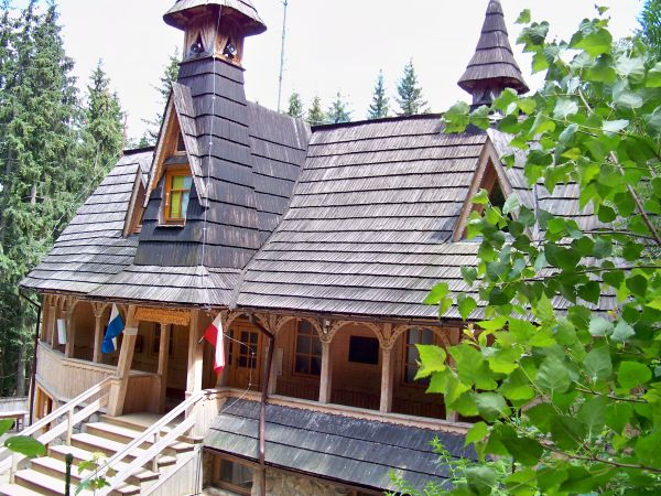 Sanktuarium Matki Boskiej Jaworzyńskiej- Królowej Tatr.