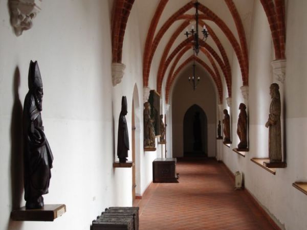 Zamek kapituły pomezańskiej. Jego budowę zaczęto w 1322 roku.