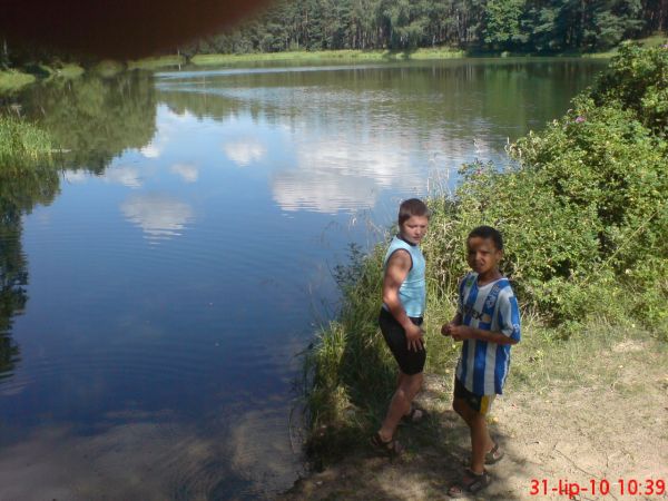 Rozlewisko kanału przy moście do Białej Daniel i Samuel