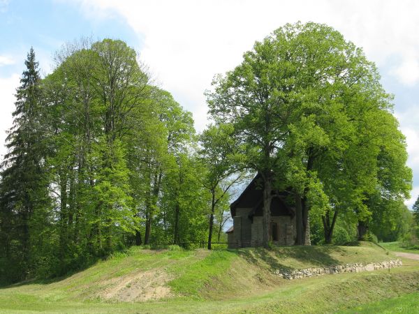 ważny jest pomysł, zapał i konsekwencja w jego realizacji - gratulujemy panu, który podjął się tego przedsięwzięcia - cerkiew ponownie poświęcona - po  podniesi