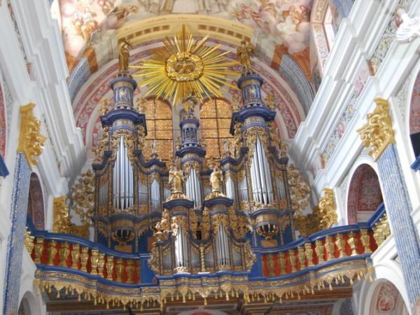 Święta Lipka Organy