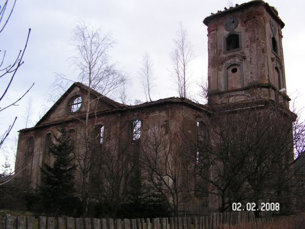 Widok na kościół ewangelicki