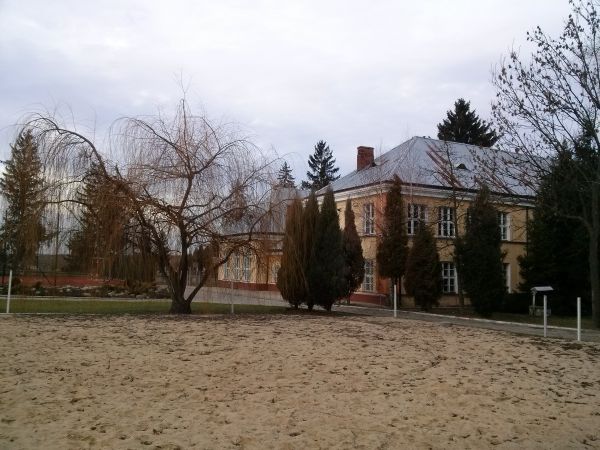 Liceum Ogólnokształcące w Chobrzanach