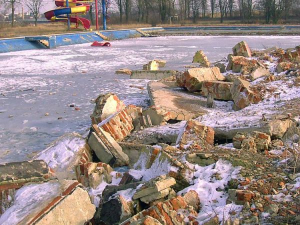 Kalisz -Swimming Pool in Outdoor