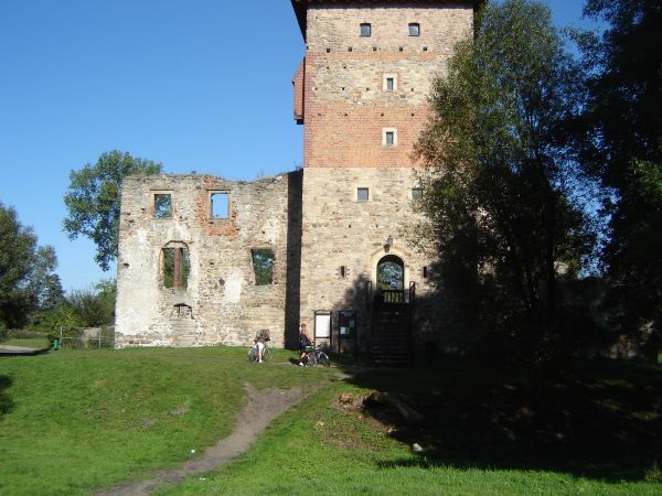 Fragment ruin - foto Stanisław Ponikierski
