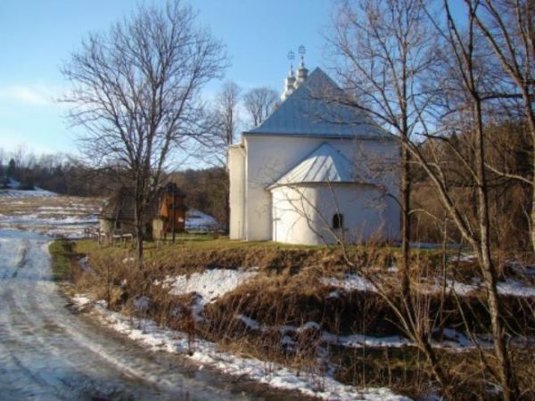 Olgierd Łotoczko - to nazwisko winni znać odwiedzający "to miejsce", w 1972r. cerkiew została zabezpieczona jako trwała ruina a to dzięki w/w i innym - może wym