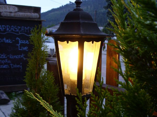 Letni wieczór jazzowy - w ogródku jednej z przydrożnych knajpek