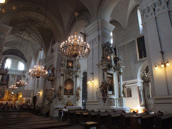 Wnętrze kościoła oo. Dominikanów p w św. Stanisława Biskupa