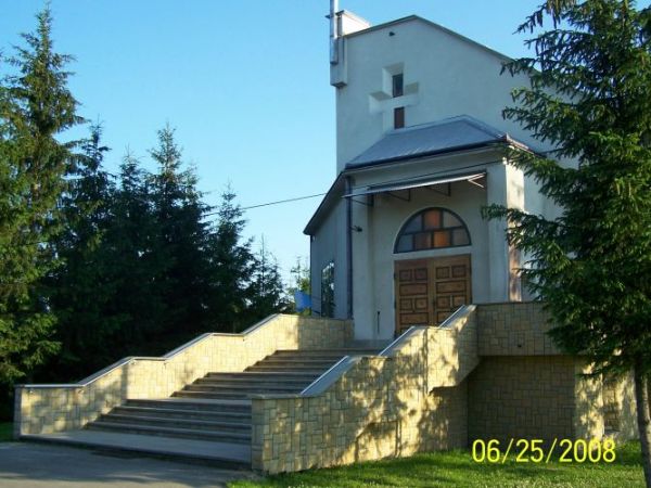 Kościół  pod wezwaniem M.B.Różańcowej - Harta Górna