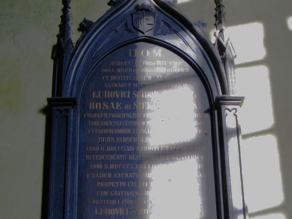 epitafium inskrypcyjne Ludwika Ścibor Rylskiego i Róży z Siekierczynskich /zm. 1864 i 1866/.