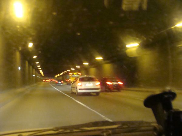 Tunel na Wybrzeżu Gdańskim. Zdj. wyk. 21.04.2010 r.