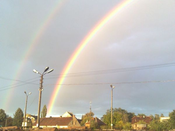 Tęcza nad rawickim tartakiem.