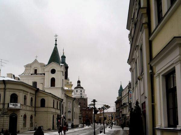 Oblodzony lubelski deptak.