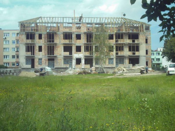 Byłe Przedszkole przy ul. Słowackiego
w trakcie przeróbki na dom mieszkalny.