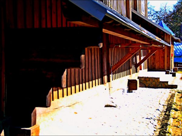 Cerkiew Opieki Matki Bożej w Młynach. Wybudowana pod koniec XVII wieku.  Obecnie Kościół filialny rzymskokatolickiej parafii w Korczowej. W latach 1852-70  prob